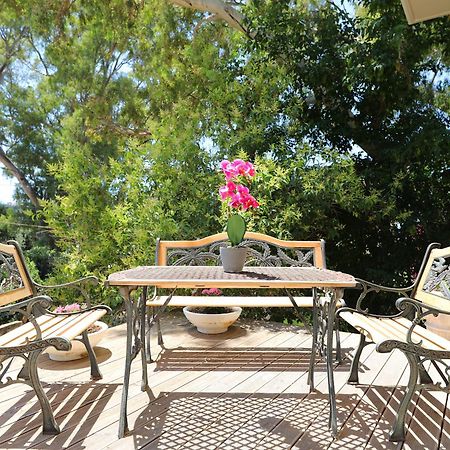 Hotel Erjuma Vlorë Esterno foto