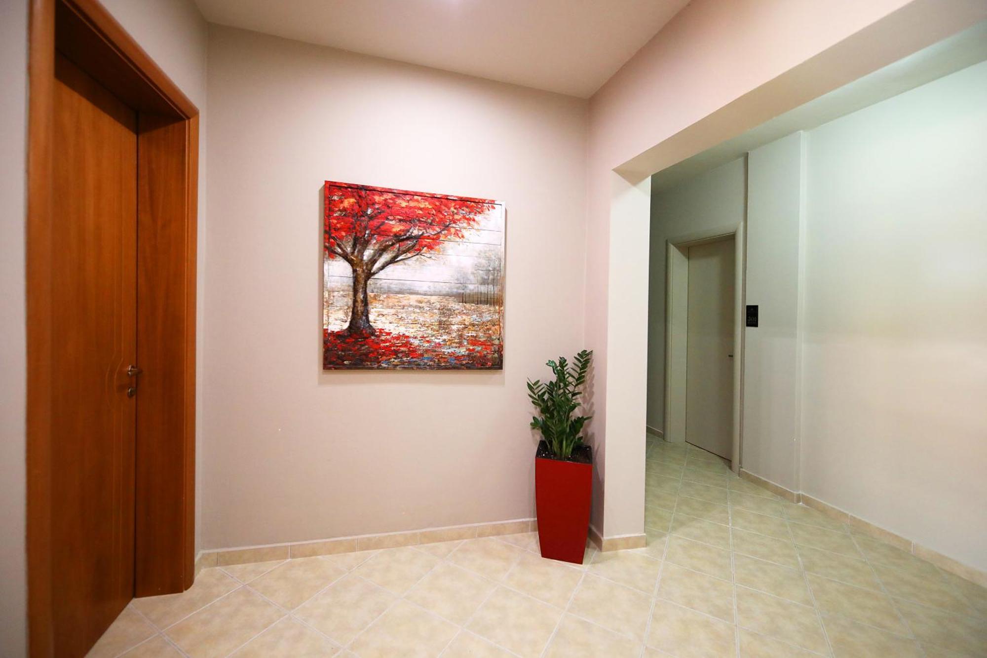 Hotel Erjuma Vlorë Esterno foto