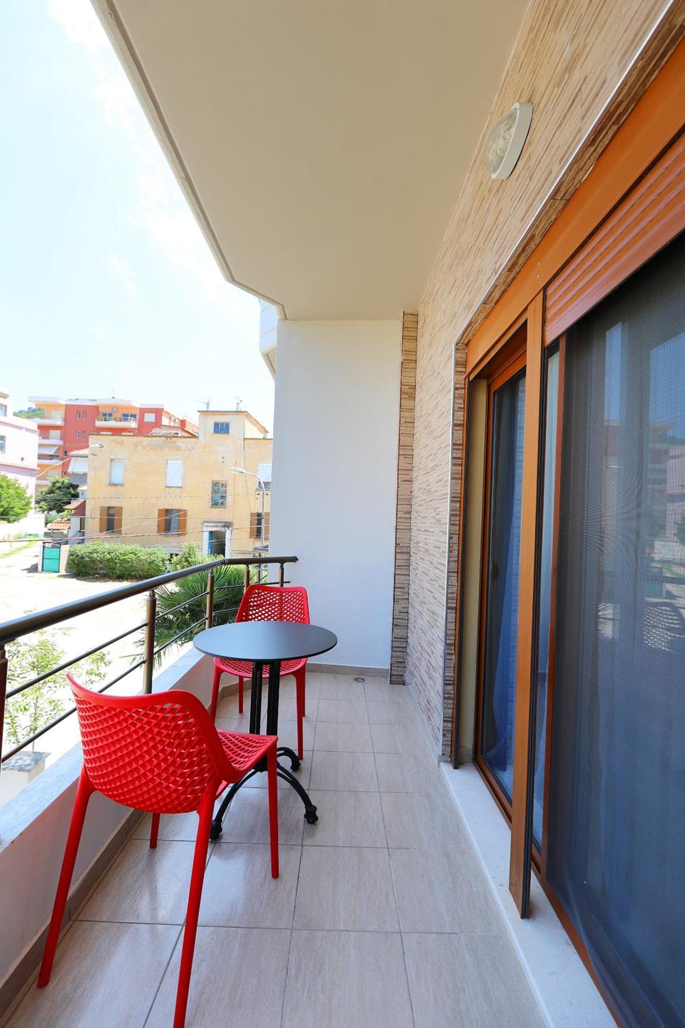 Hotel Erjuma Vlorë Esterno foto